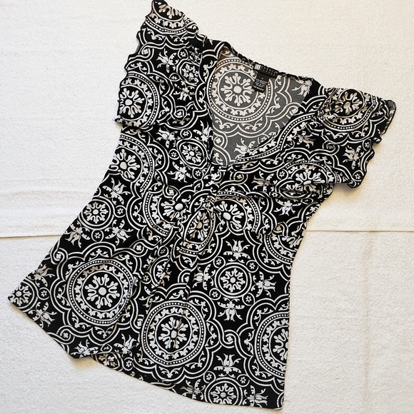 🐱Carole Little Short Sleeve Black & White Top - Picture 2 of 5